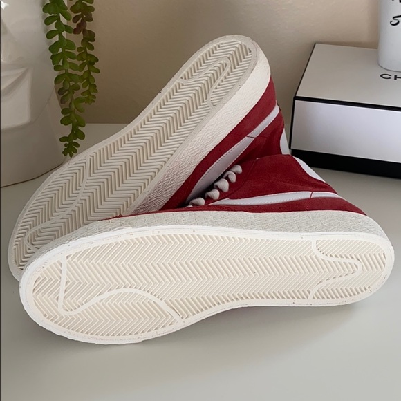 NWT Nike blazer mid red sneakers - Picture 9 of 9
